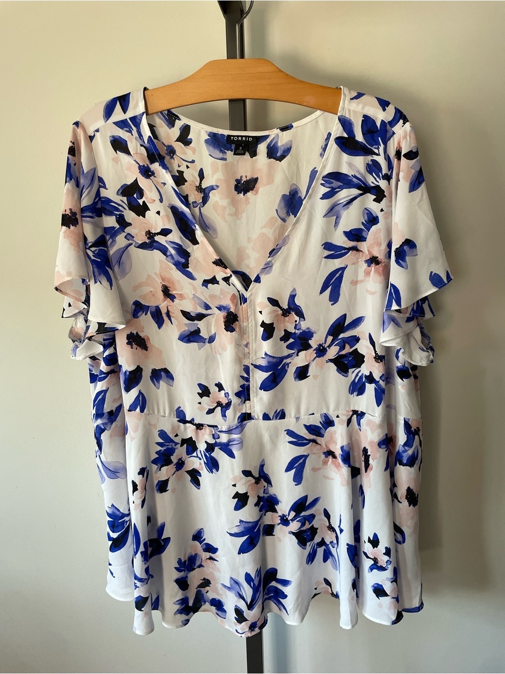 Torrid Floral Chiffon Blouse Size 3X